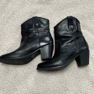 Frye Jackie Leather Button Short Western Booties, size 8